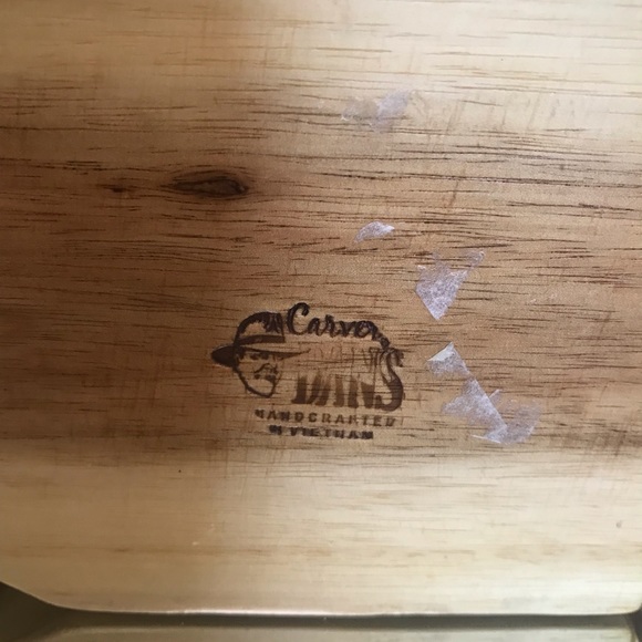 Carson Dans hand crafted wood box - Picture 3 of 3